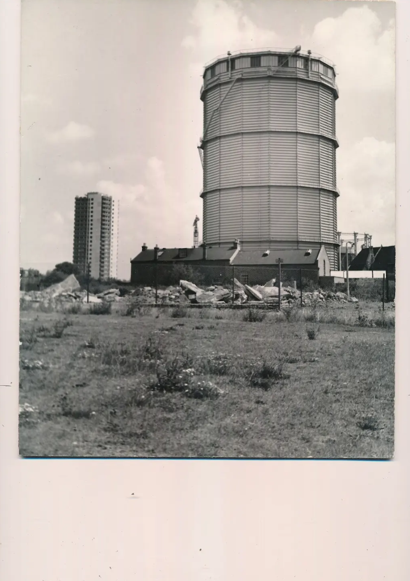 1970 Gas works by permission of lmwands