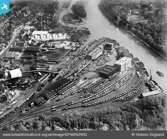 Brentford docks and its britain from above